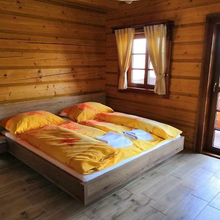 Koliba Holica Bed & Breakfast Namestovo Exterior photo