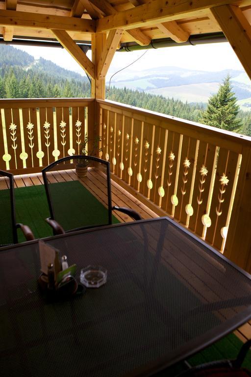 Koliba Holica Bed & Breakfast Namestovo Exterior photo