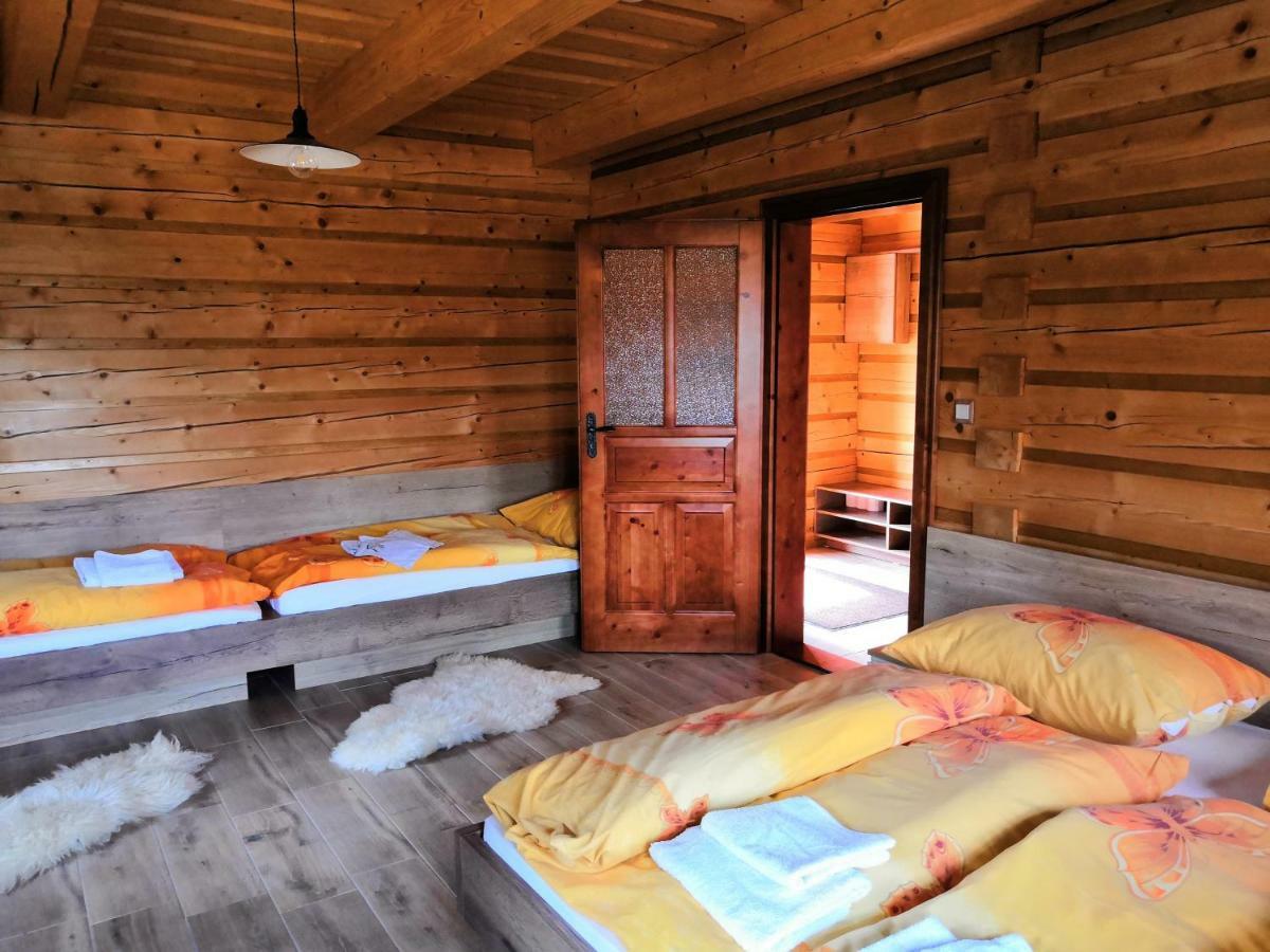 Koliba Holica Bed & Breakfast Namestovo Exterior photo