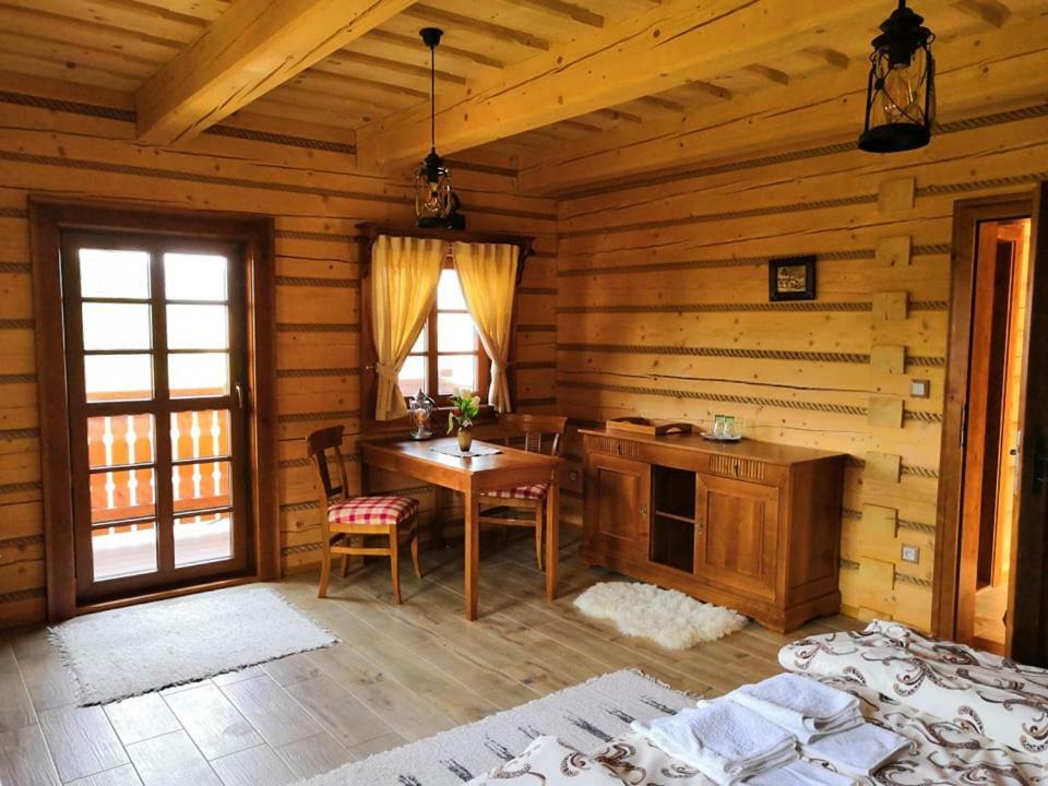 Koliba Holica Bed & Breakfast Namestovo Exterior photo